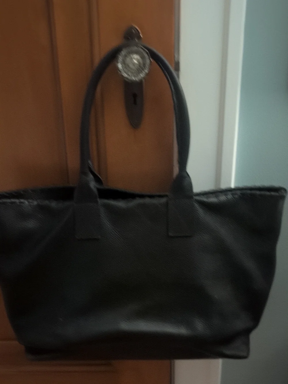 Everyday Black Leather Tote - Sleek Carryall